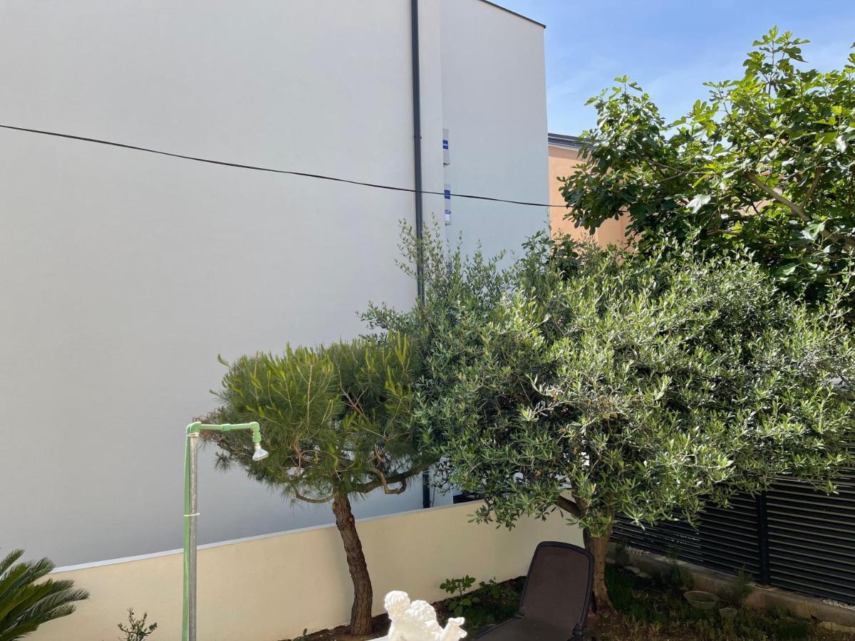 Apartments Villa Engeli Vir Eksteriør billede