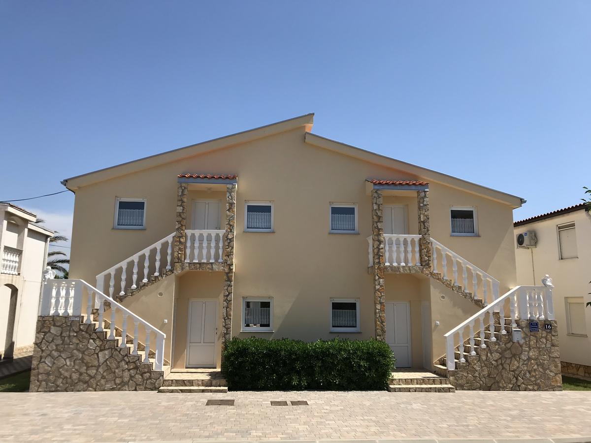 Apartments Villa Engeli Vir Eksteriør billede